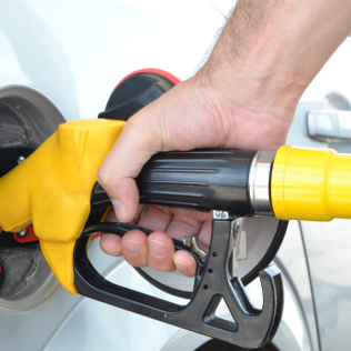 How to Save on Petrol by Driving More Fuel Efficiently